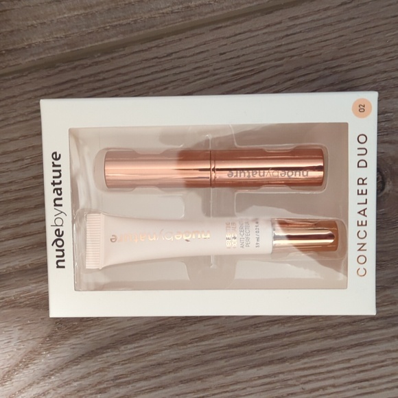 Nude by Nature Makeup - Picture 7 of 8